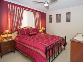 Гостиница Ascot on Swan Bed & Breakfast  Перт